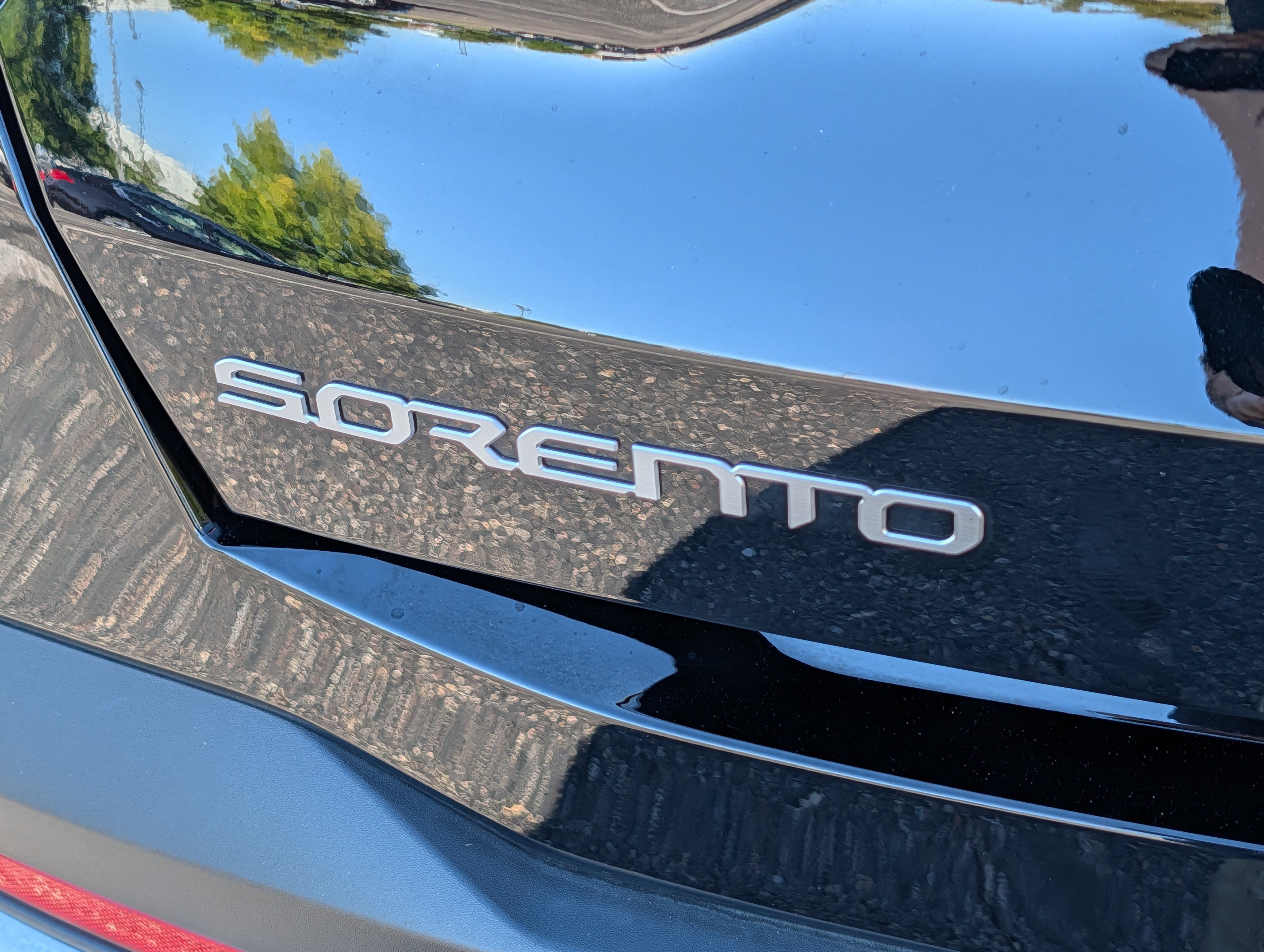 Certified 2025 Kia Sorento S w/ Panoramic Sunroof Package AWD/4WD image 6