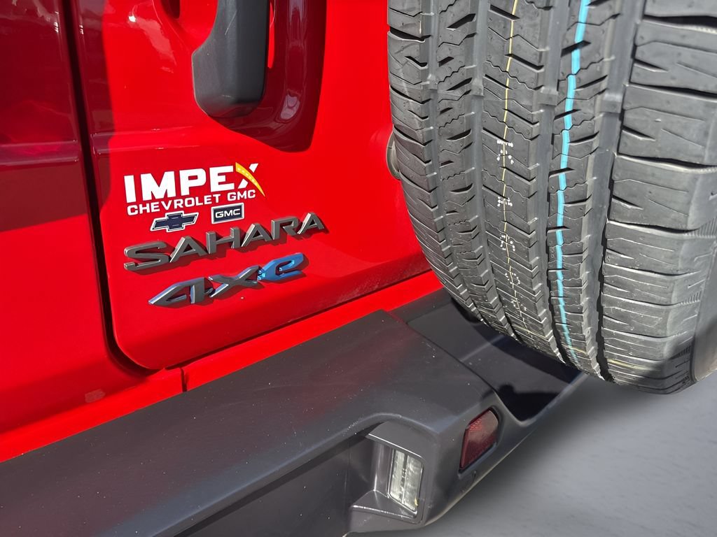 Used 2025 Jeep Wrangler Unlimited Sahara w/ Safety Group AWD/4WD image 34
