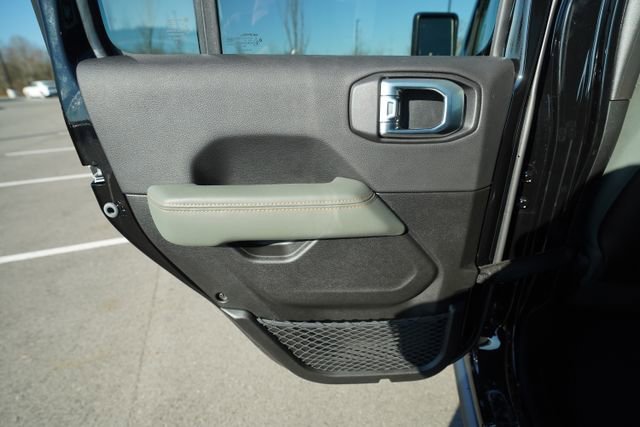 New 2026 Jeep Gladiator Mojave AWD/4WD image 14