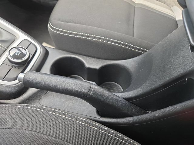 Used 2025 Hyundai Venue SEL FWD image 23