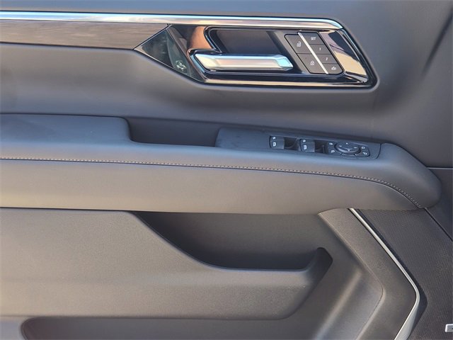 New 2026 Chevrolet Suburban LT w/ Comfort Package image 18