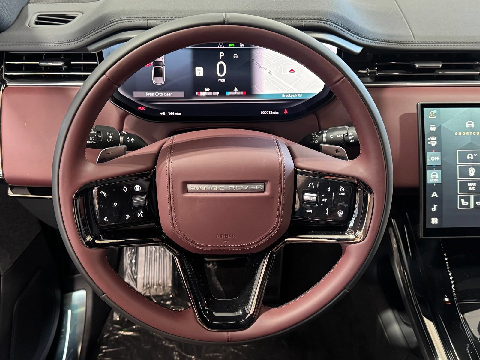 New 2026 Land Rover Range Rover Sport Dynamic SE AWD/4WD image 18
