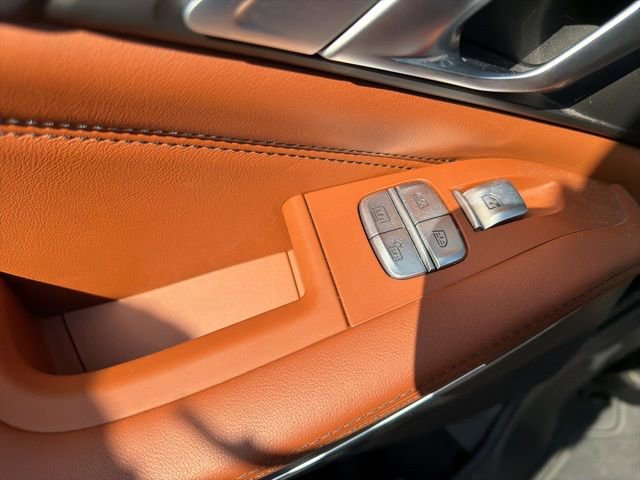 Used 2022 BMW X7 xDrive40i w/ M Sport Package image 14