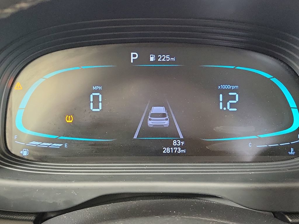 Used 2023 Hyundai Venue SEL FWD image 17
