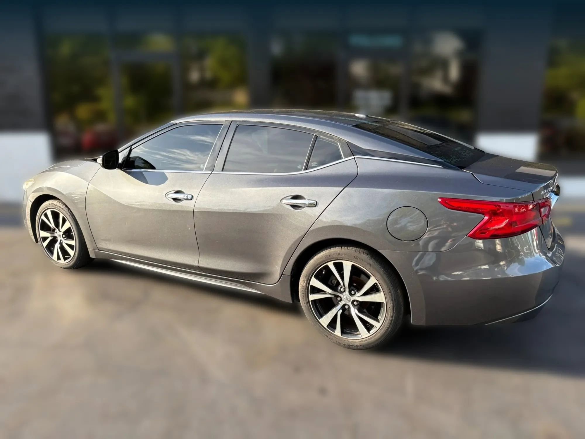 Used 2017 Nissan Maxima 3.5 SV FWD image 3