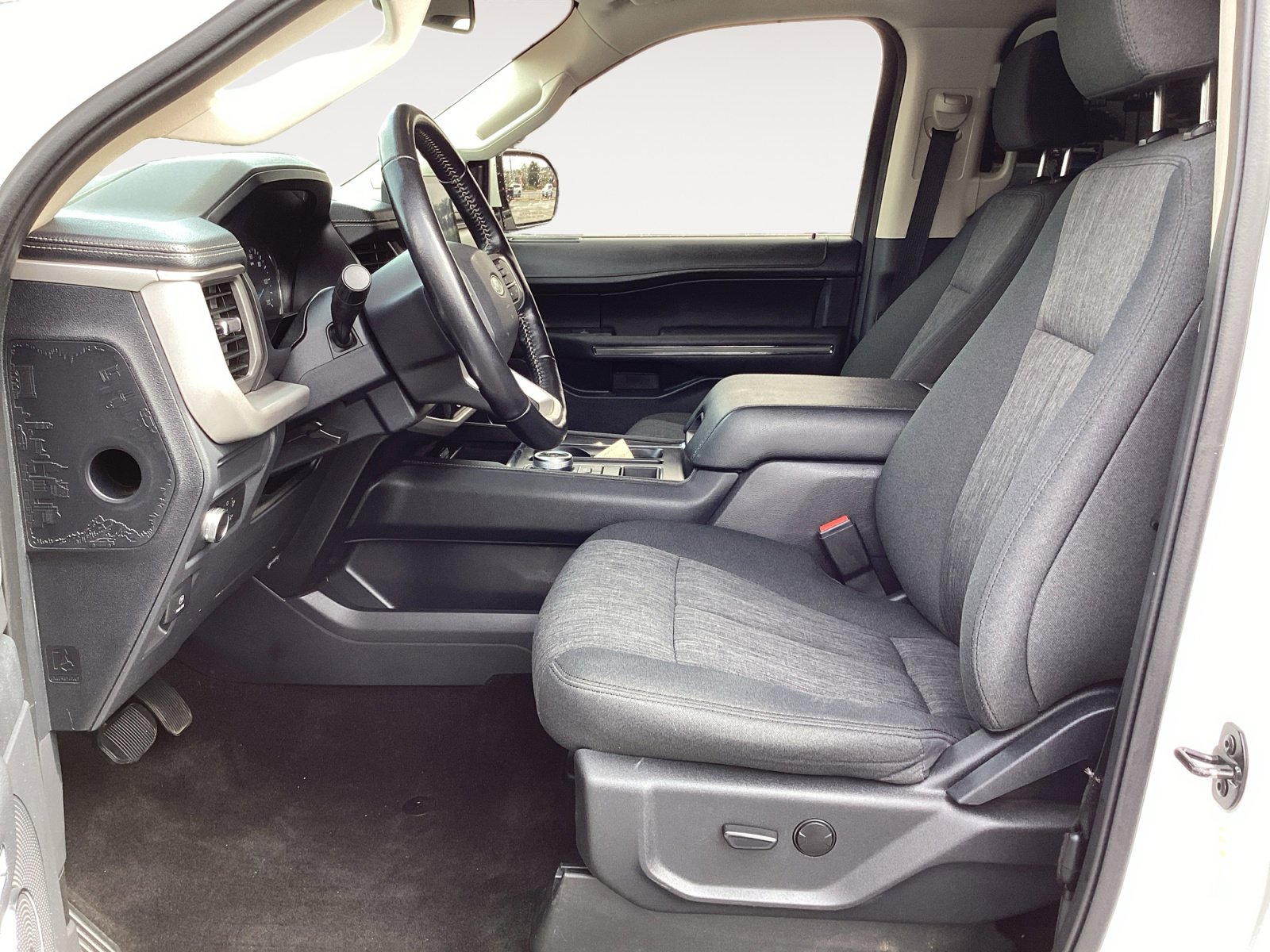 Used 2022 Ford Expedition XLT RWD image 27