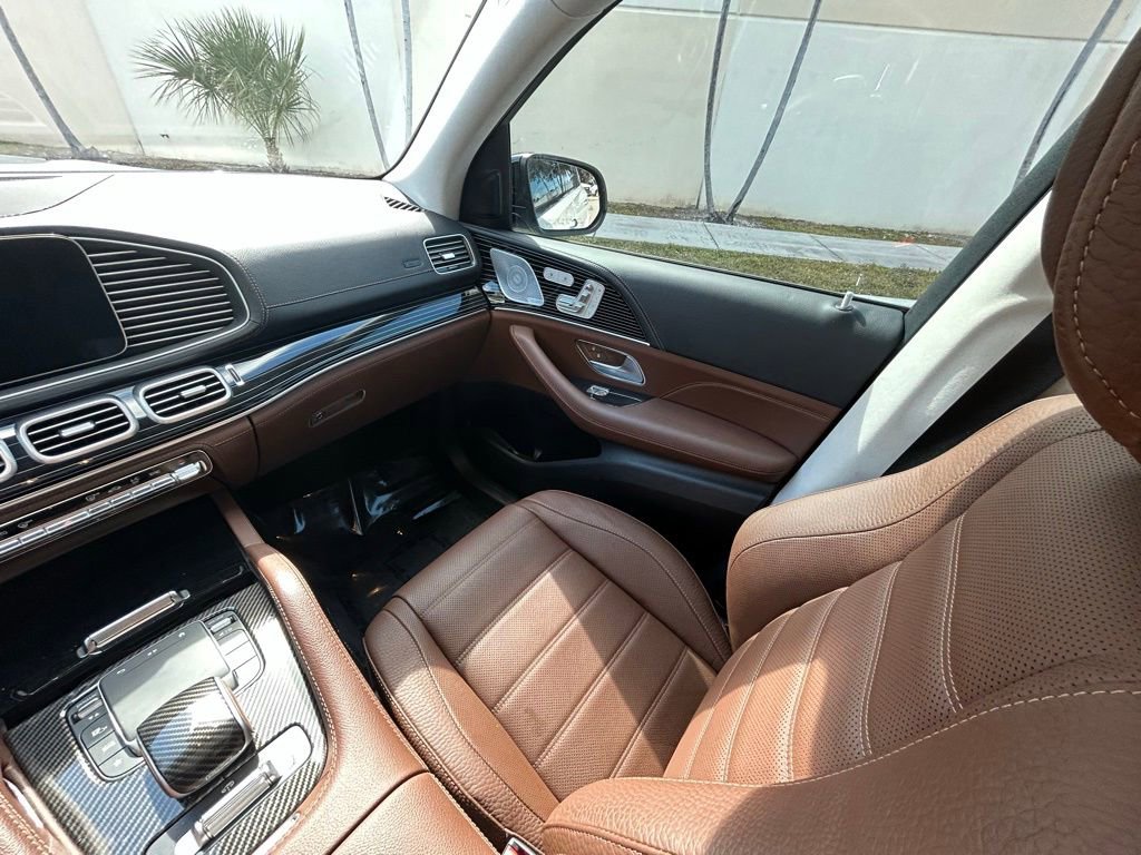 Used 2024 Mercedes-Benz GLS 580 4MATIC w/ Warmth & Comfort Package image 11