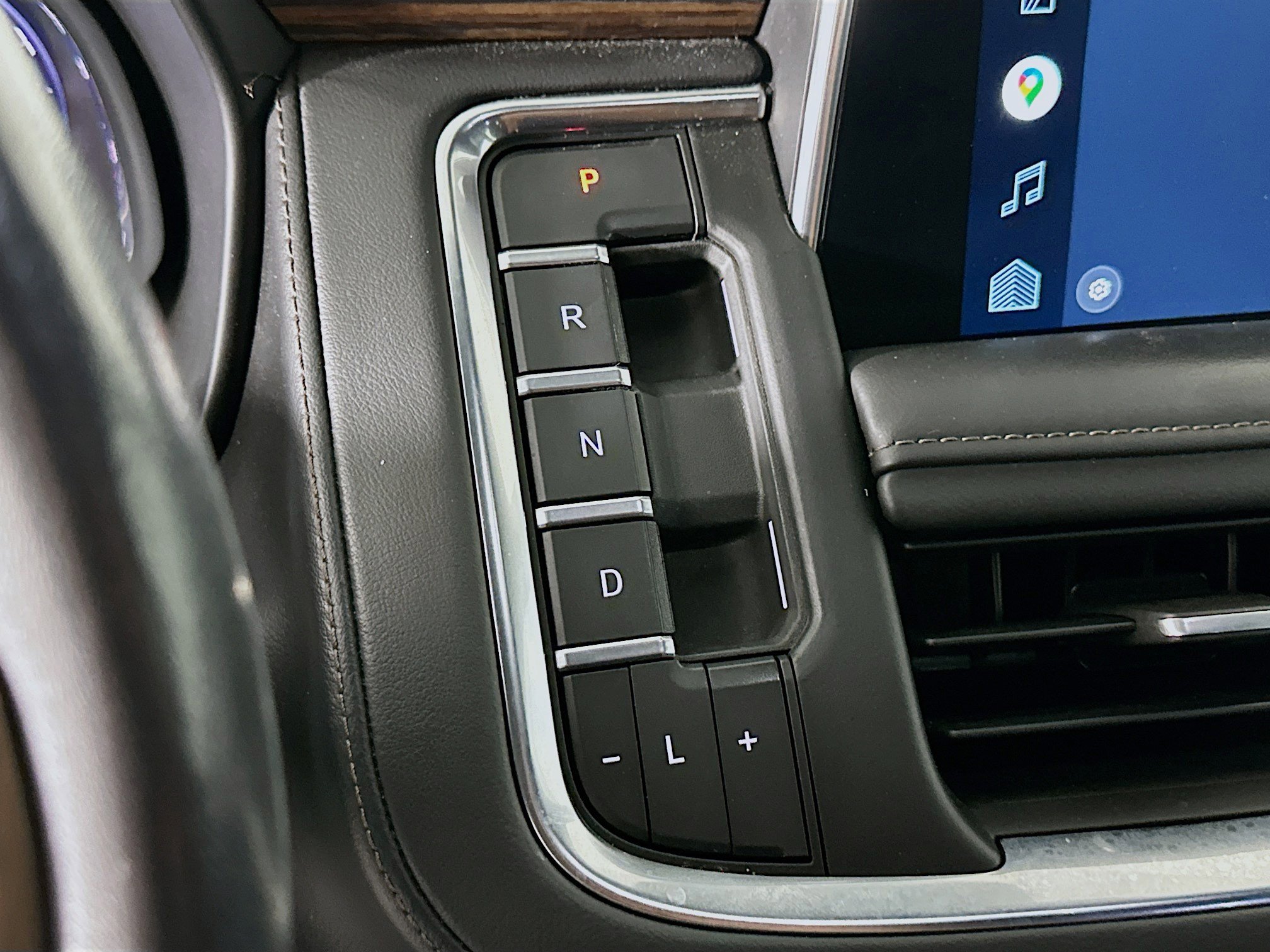 Used 2022 Chevrolet Tahoe High Country AWD/4WD image 24