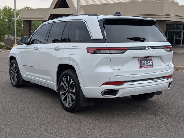 Used 2023 Jeep Grand Cherokee Overland w/ Luxury Tech Group IV AWD/4WD image 8