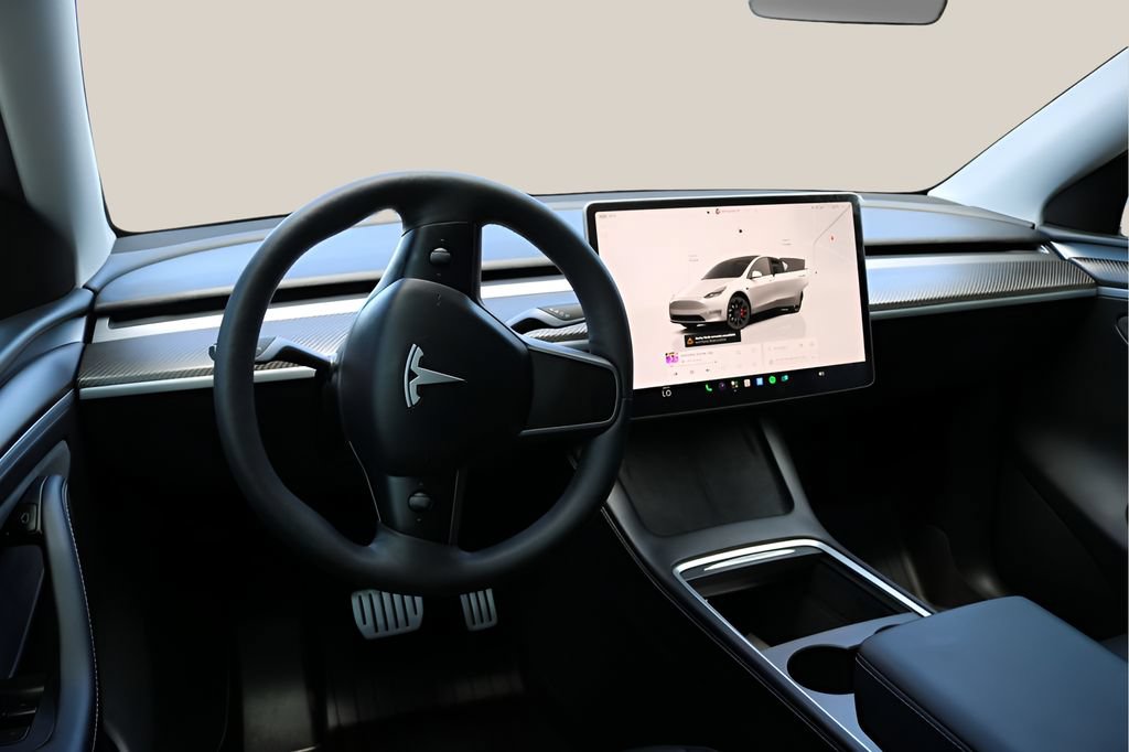 Used 2025 Tesla Model Y Performance AWD/4WD image 17