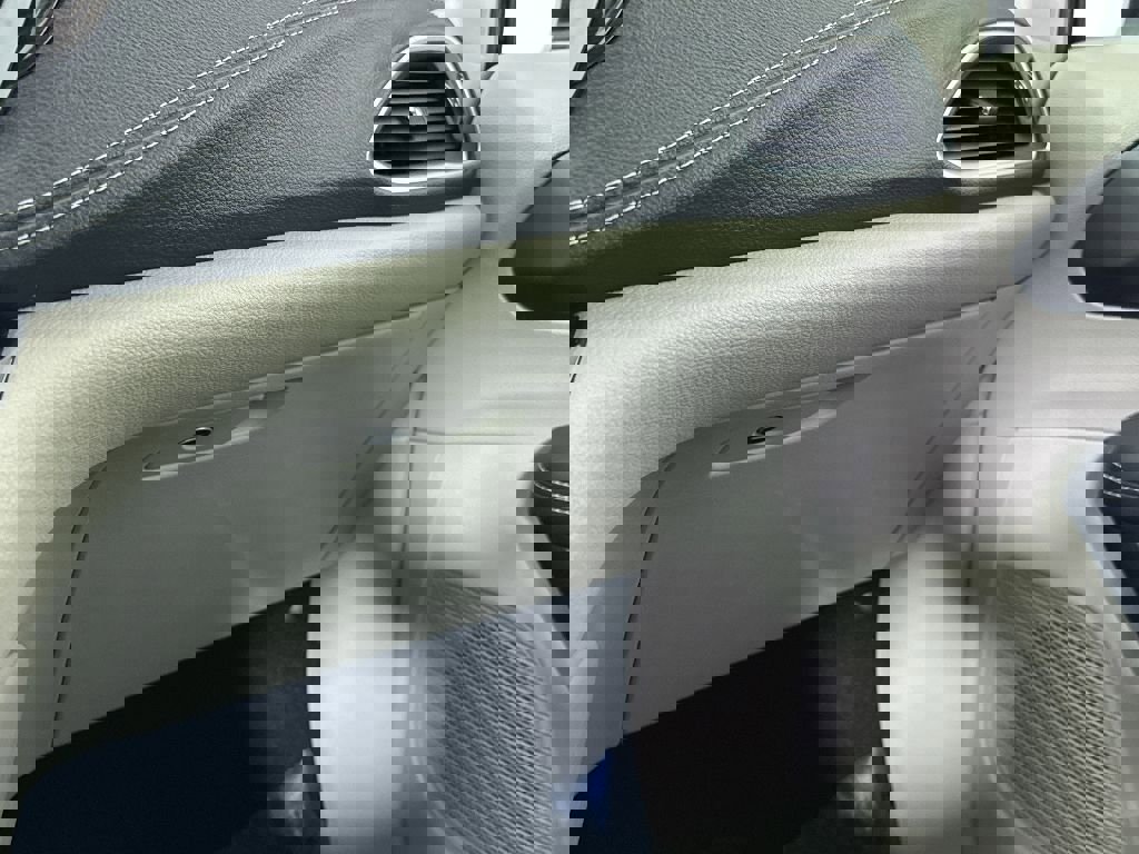 Used 2023 Chrysler Pacifica Limited image 43