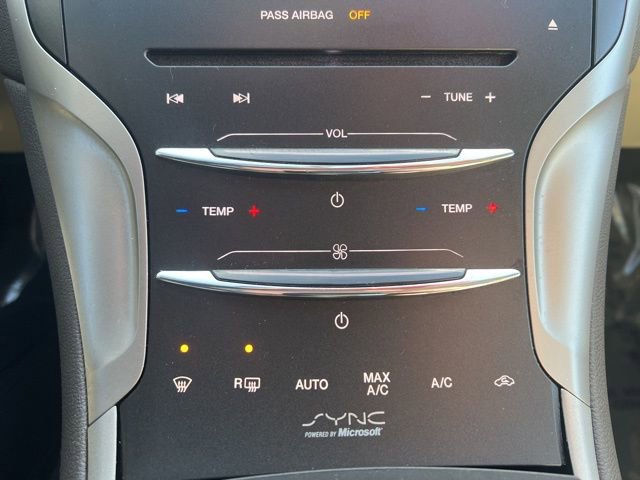 Used 2013 Lincoln MKZ Base image 13