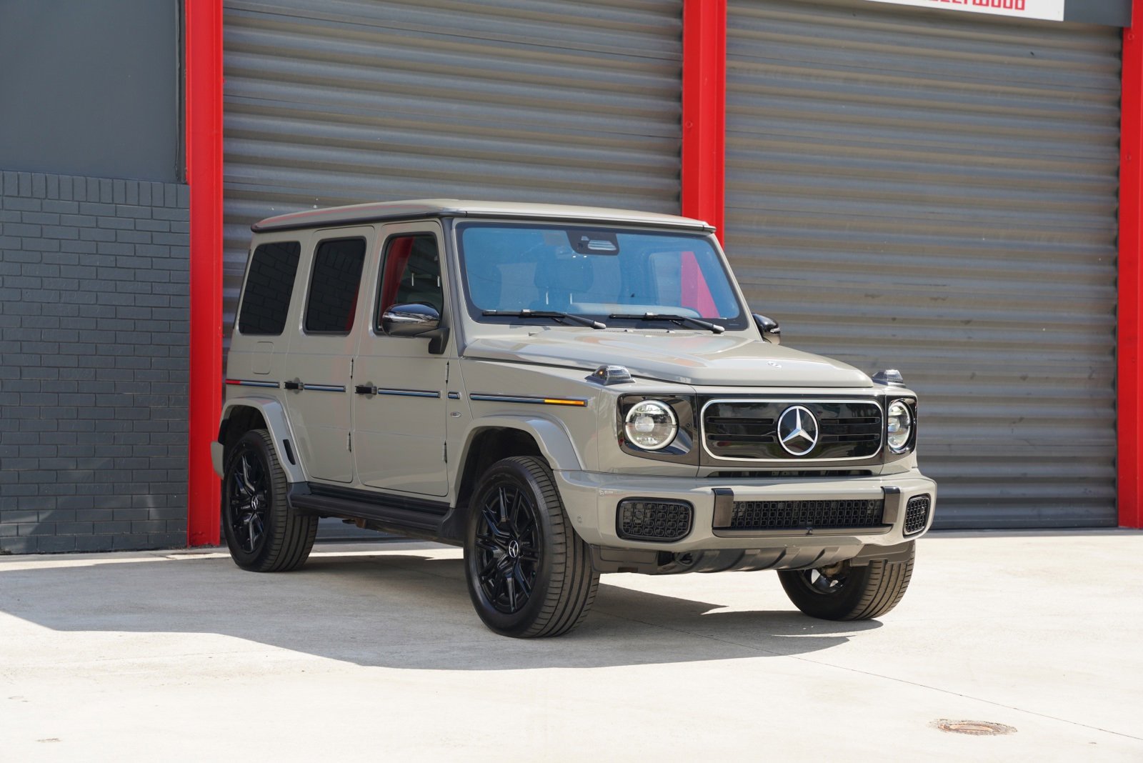 Used 2025 Mercedes-Benz G 580 w/ EQ Technology image 2