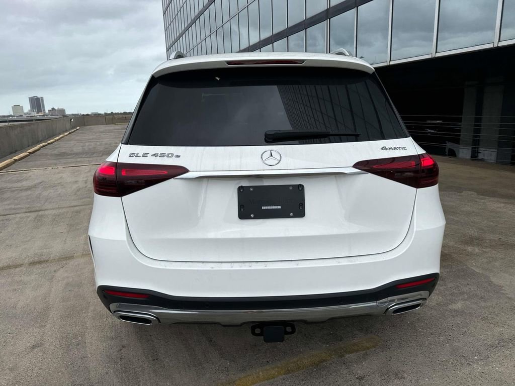 Used 2025 Mercedes-Benz GLE 450e 4MATIC image 5