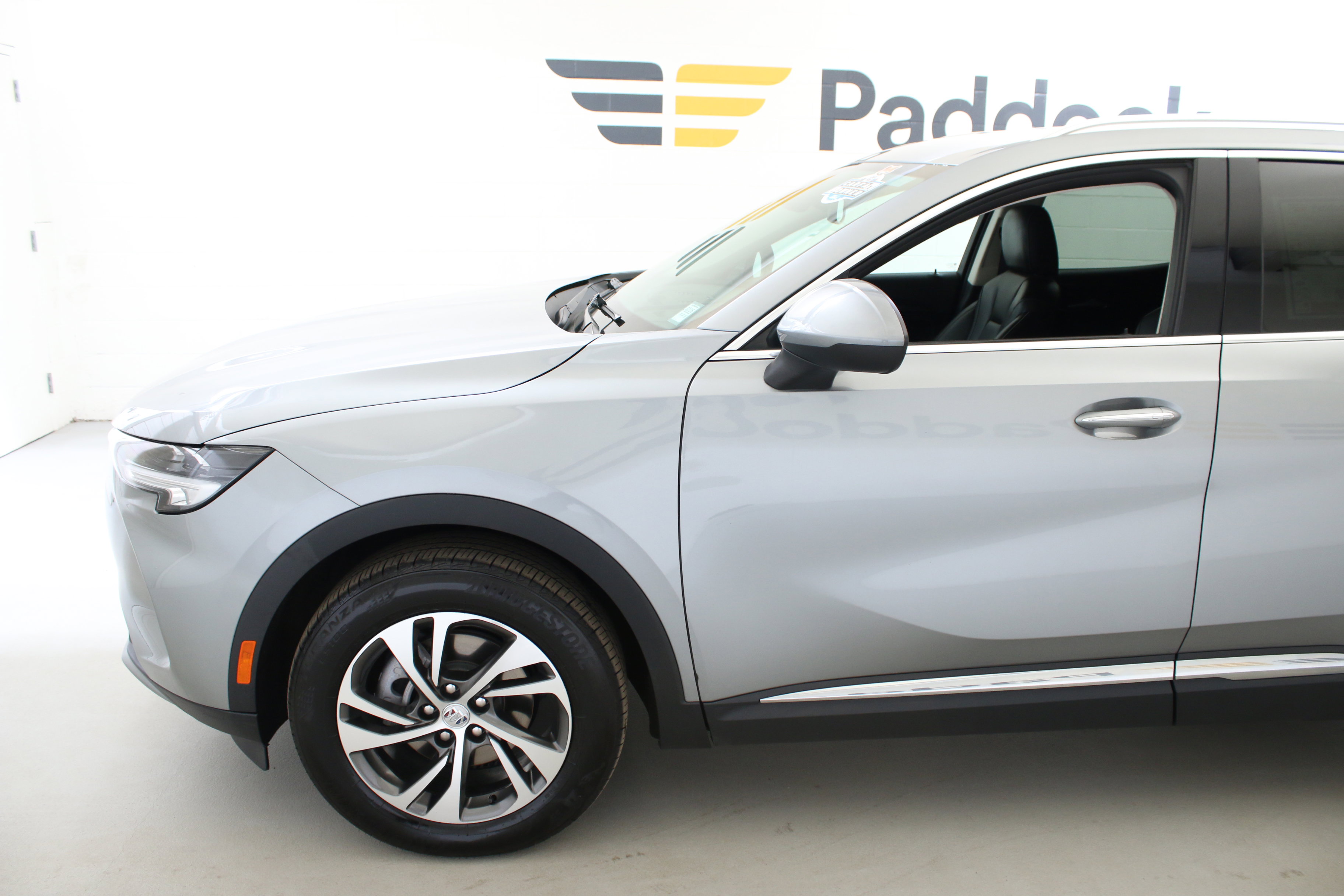 Used 2023 Buick Envision Essence image 4