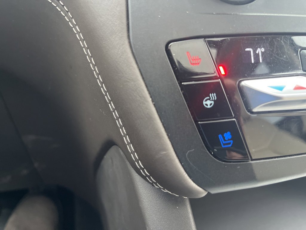 Used 2020 Ford Explorer Platinum w/ Premium Technology Package image 22