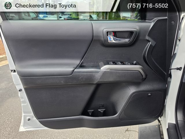 Used 2023 Toyota Tacoma TRD Sport w/ TRD Premium Sport Package AWD/4WD image 15