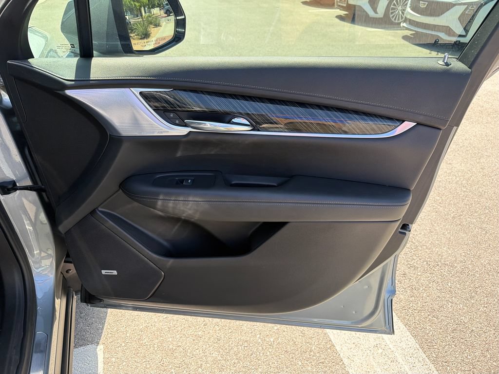 Certified 2023 Cadillac XT6 Premium Luxury w/ Technology Package FWD image 40