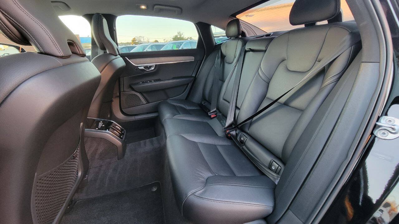 Used 2023 Volvo S90 B6 Plus AWD/4WD image 29
