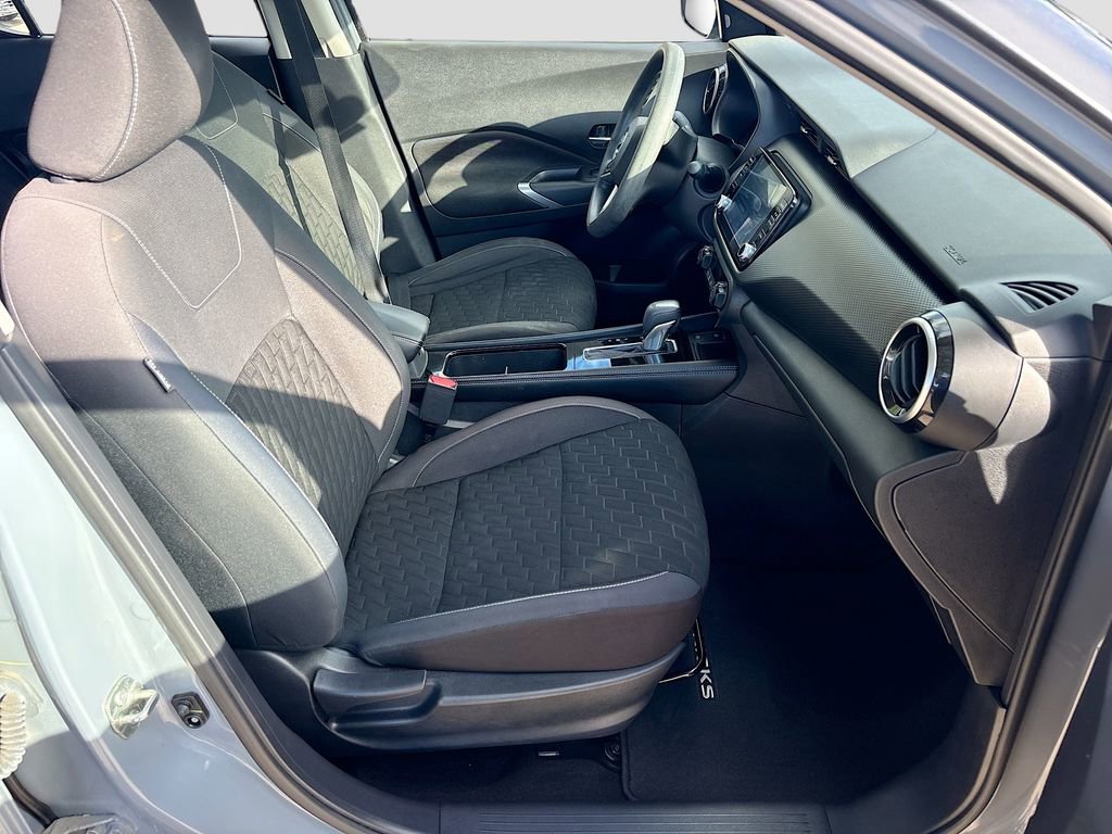 Used 2021 Nissan Kicks SV image 26