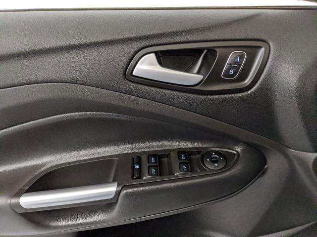 Certified 2018 Ford Escape SE w/ SE Sport Appearance Package image 17