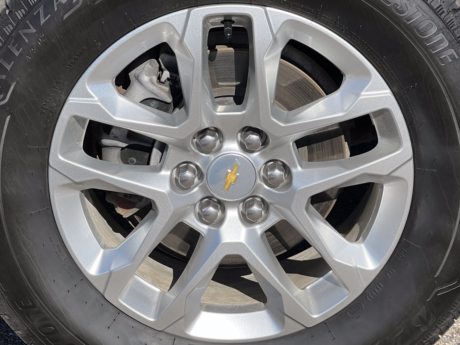 Used 2024 Chevrolet Traverse LS w/ Safety Package FWD image 11