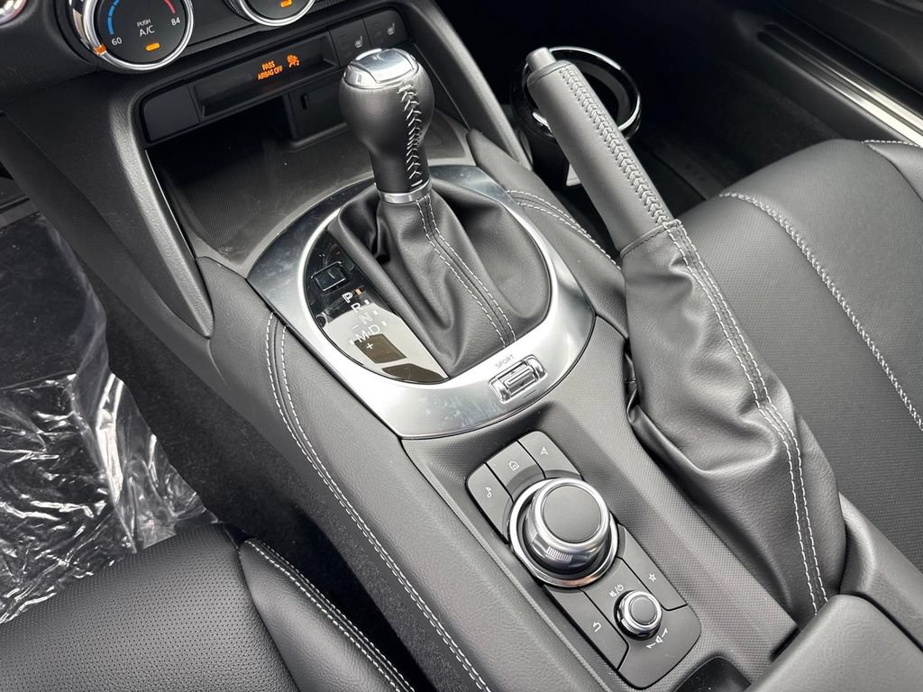 New 2026 MAZDA MX-5 Miata Grand Touring w/ Appearance Package RWD image 18