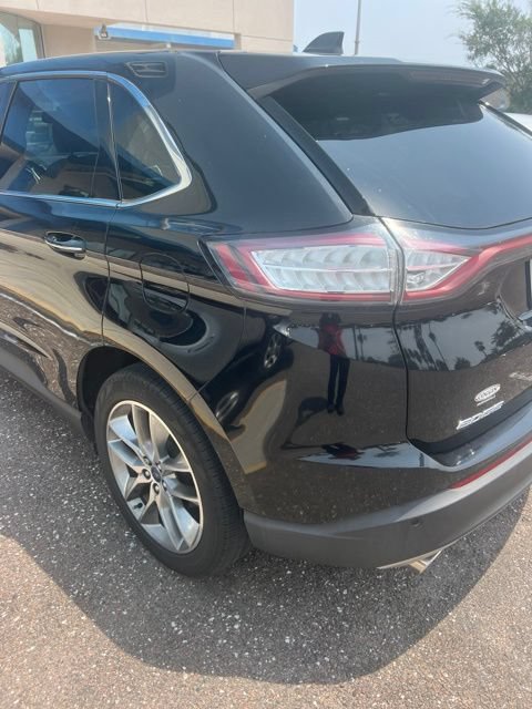 Used 2016 Ford Edge Titanium w/ Equipment Group 301A FWD image 12