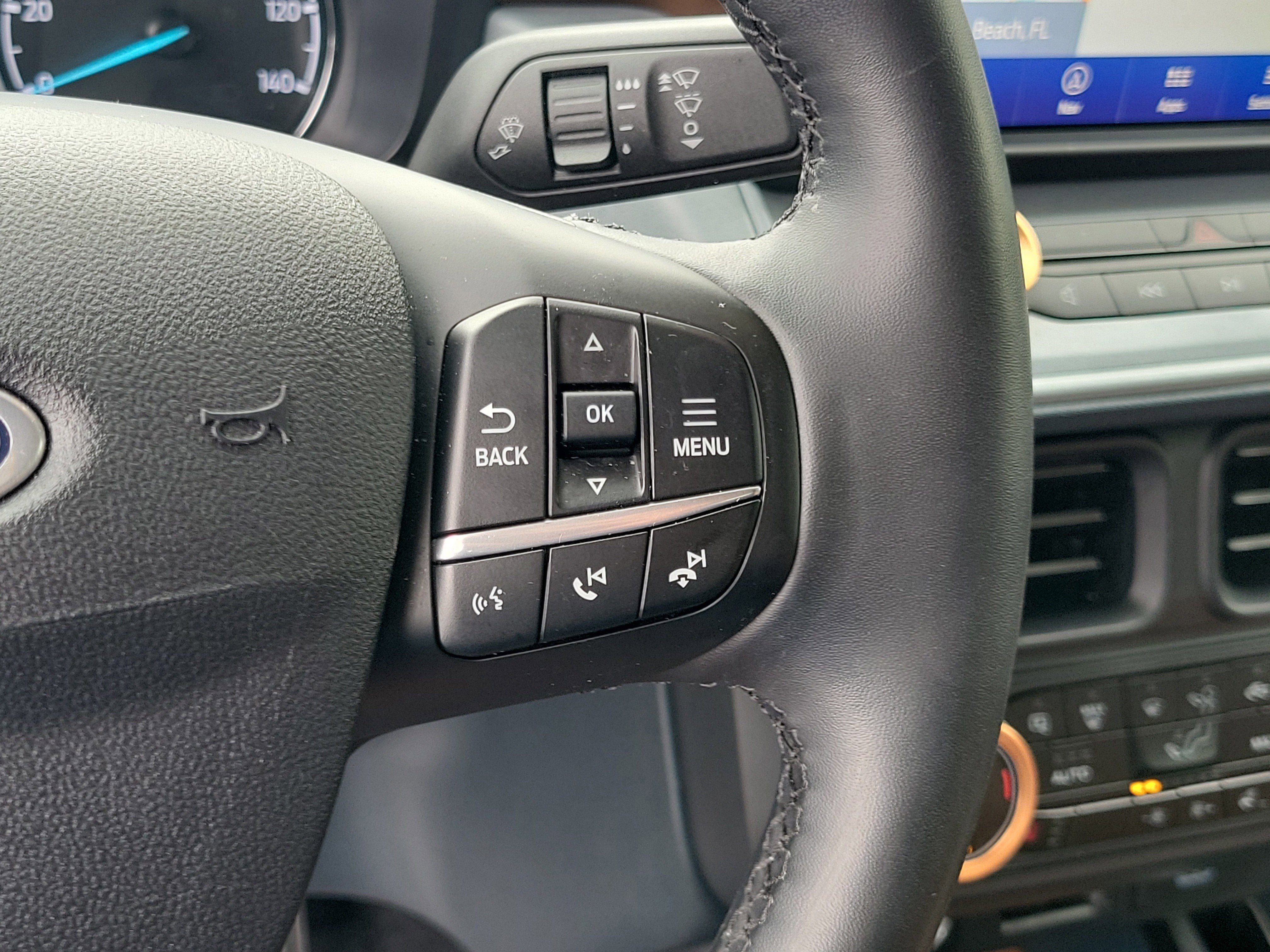 Used 2024 Ford Maverick Lariat w/ FX4 Off-Road Package image 32