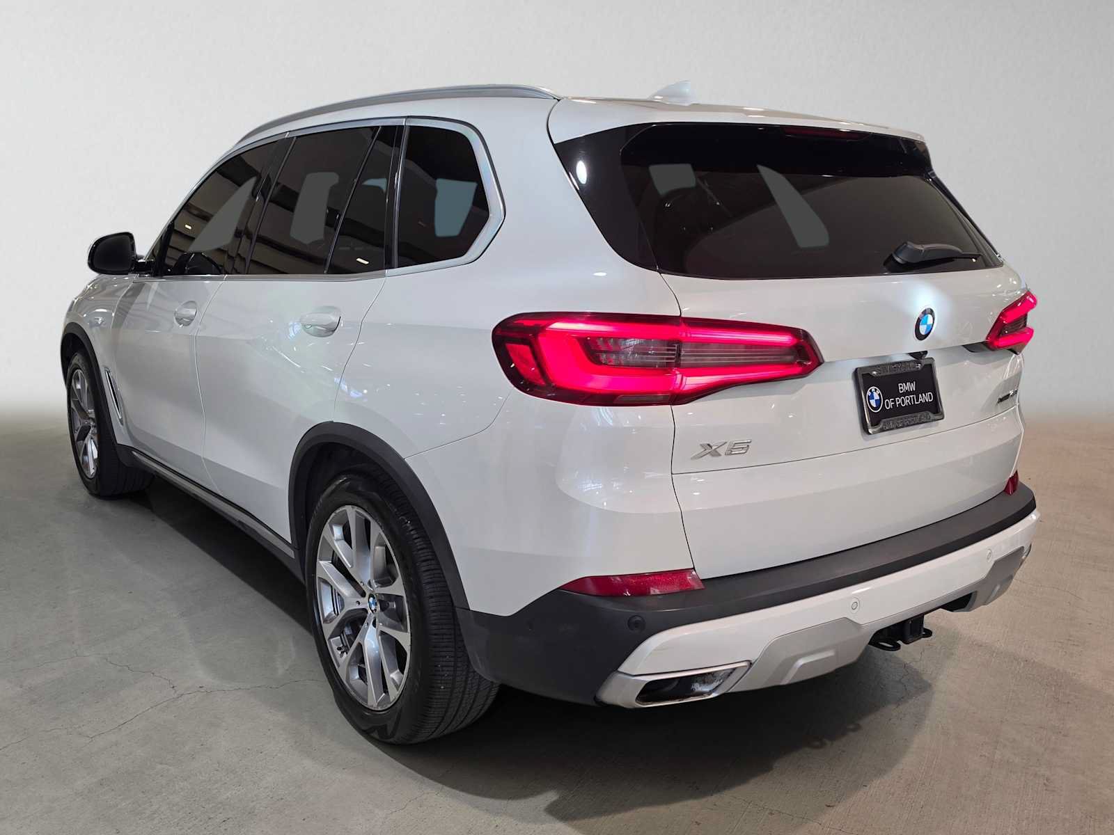 Used 2019 BMW X5 xDrive40i w/ Premium Package AWD/4WD image 5