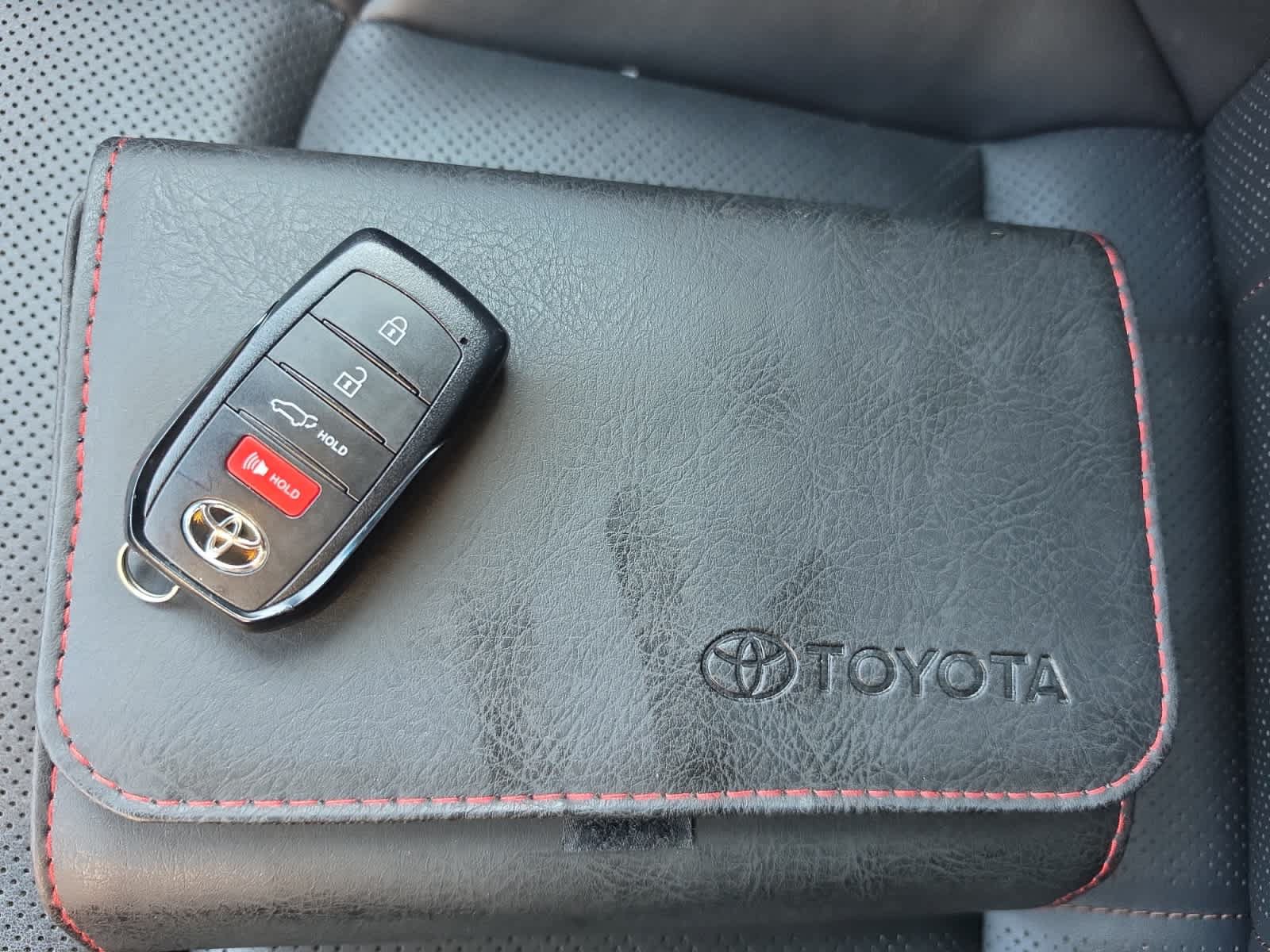 Used 2024 Toyota Venza Limited AWD/4WD image 10