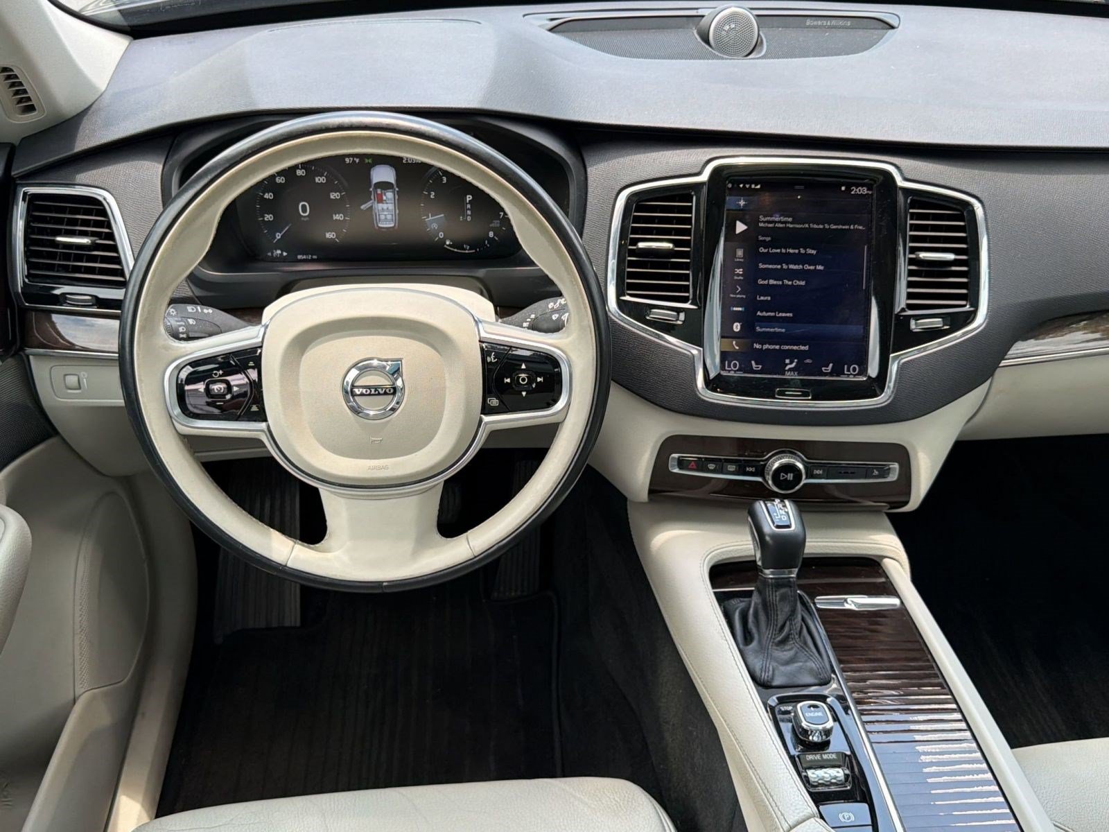 Used 2017 Volvo XC90 T6 Momentum w/ Vision Package AWD/4WD image 27