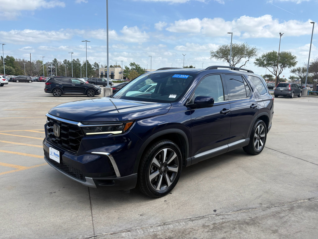 Certified 2024 Honda Pilot Touring image 4