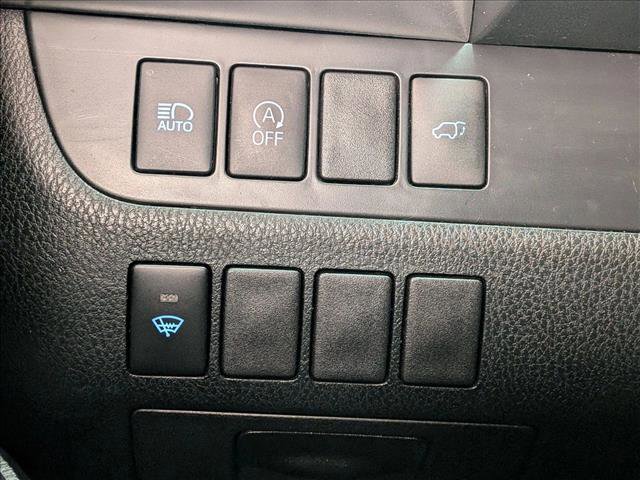 Used 2018 Toyota Highlander Plus AWD/4WD image 17