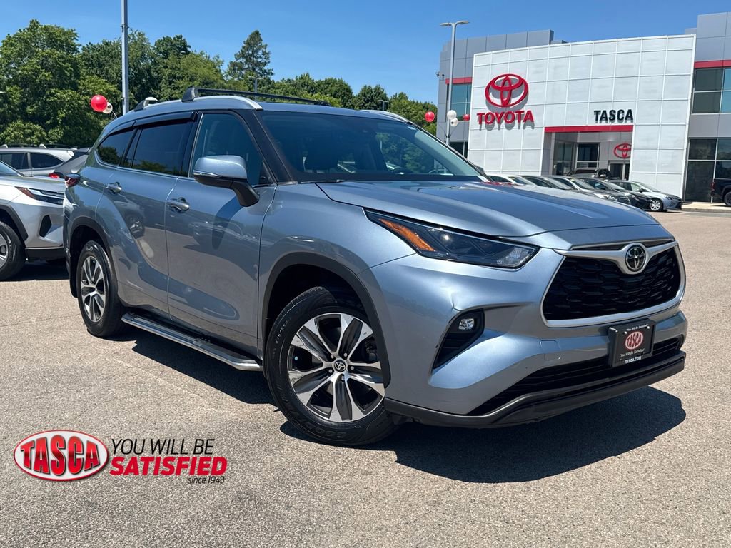 Used 2022 Toyota Highlander XLE AWD/4WD 360° Tour