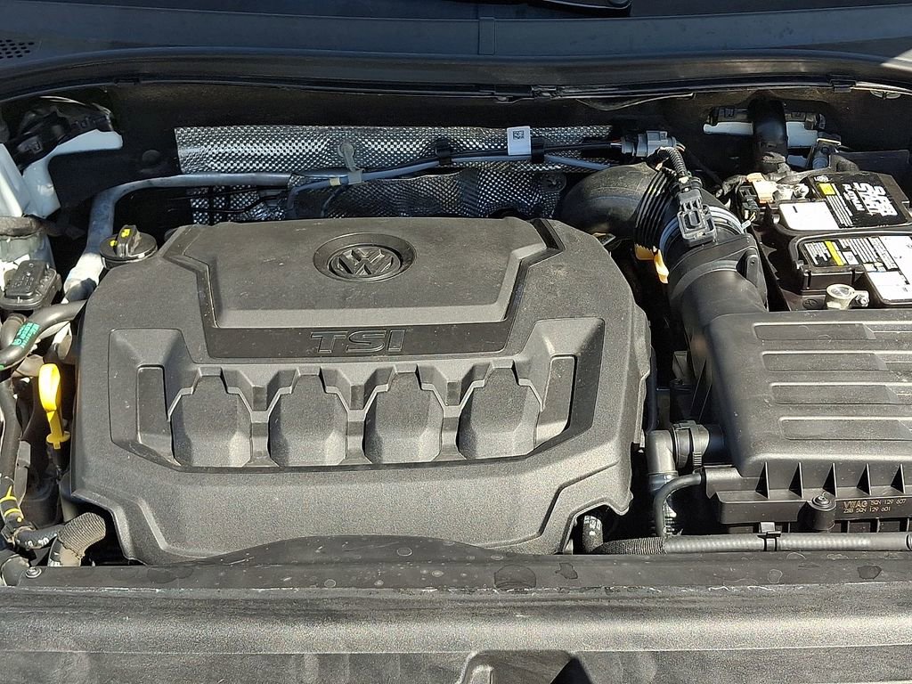 Used 2021 Volkswagen Tiguan SE R-Line image 28