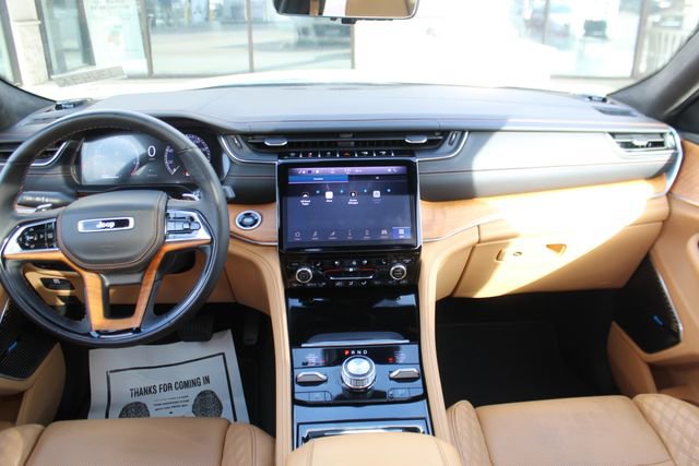 Used 2021 Jeep Grand Cherokee L Summit image 12