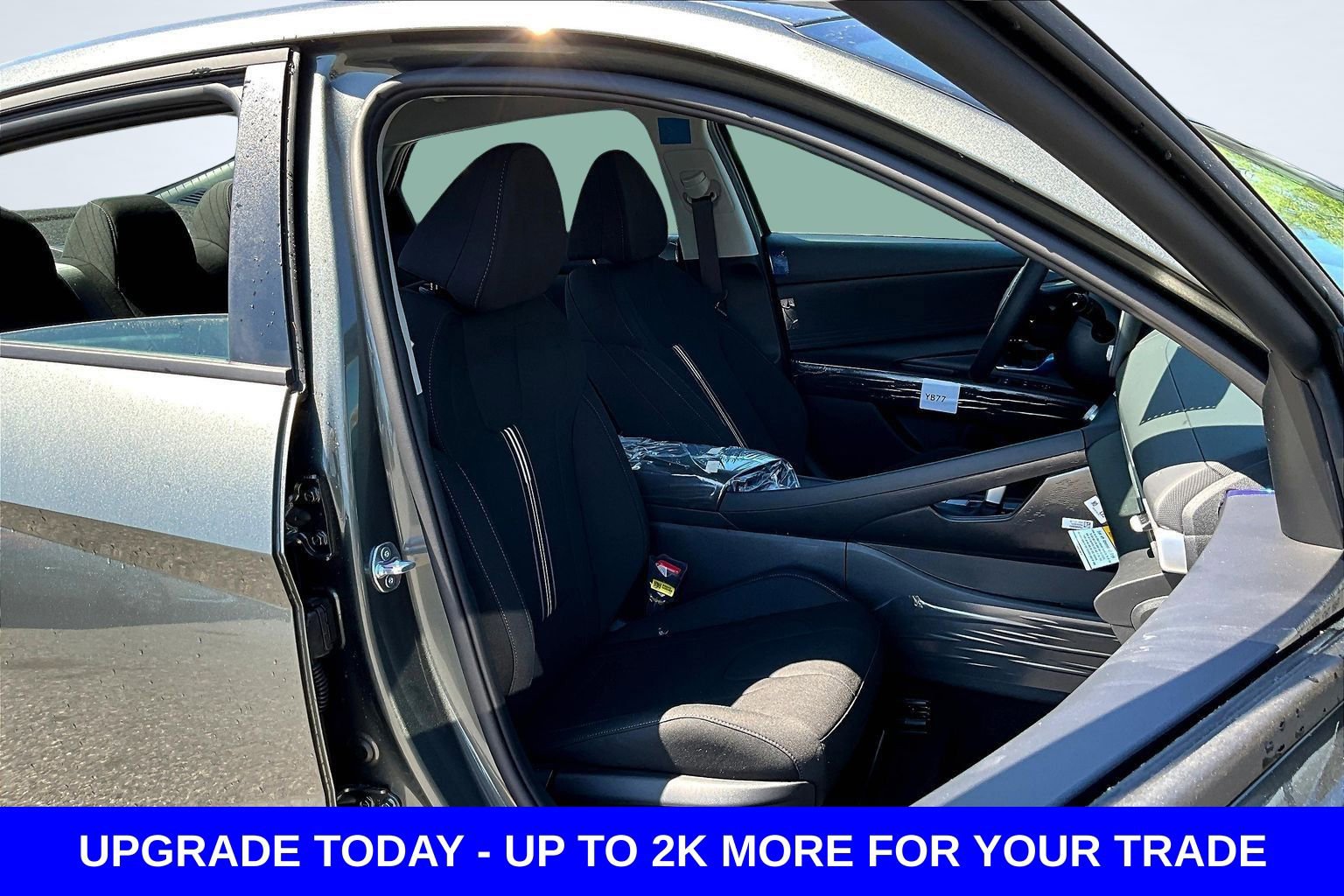 New 2026 Hyundai Elantra Hybrid FWD image 14