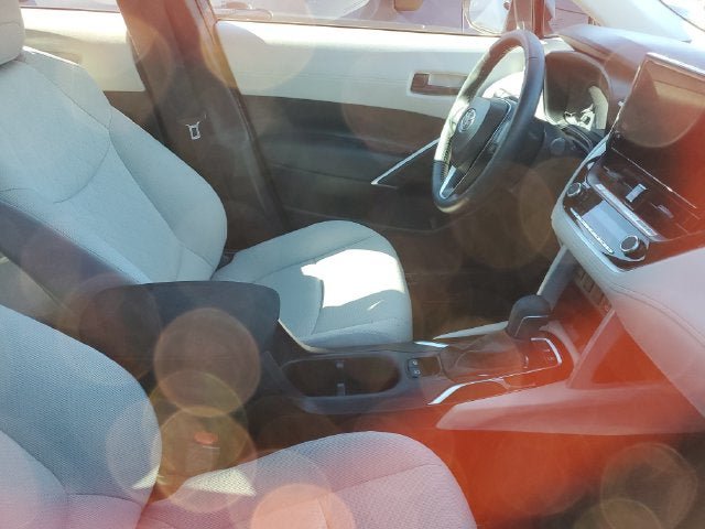 Used 2024 Toyota Corolla Cross LE w/ Moonroof Package FWD image 9