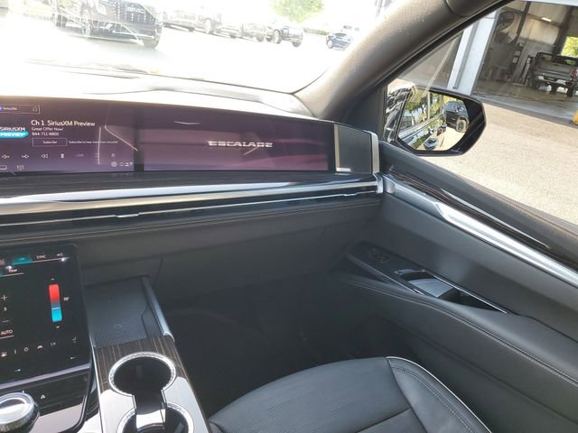 Used 2025 Cadillac Escalade Premium Luxury w/ LPO, Radiant Package image 14