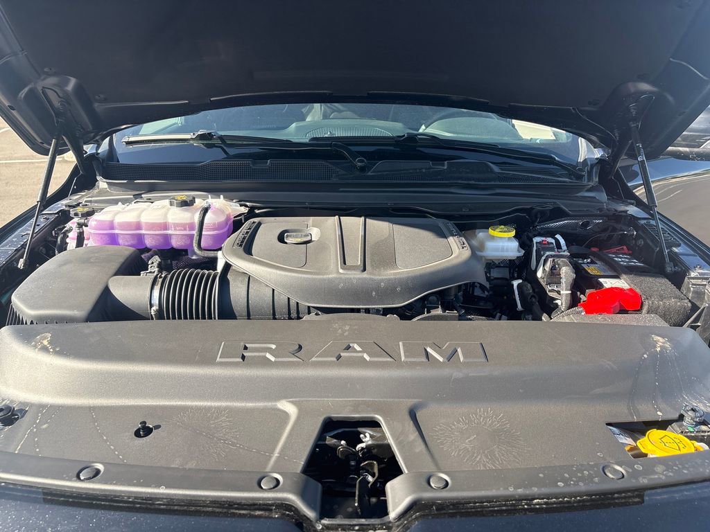 New 2026 RAM 1500 Laramie AWD/4WD image 24