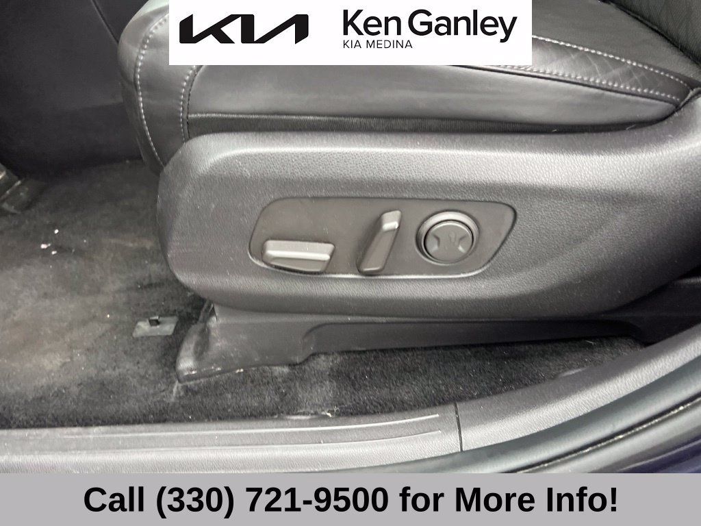Certified 2024 Kia Carnival LX FWD image 26
