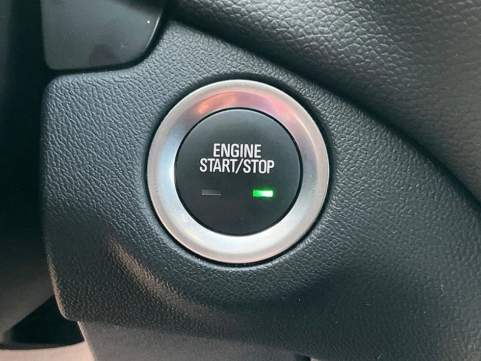 Used 2024 Chevrolet Equinox LT image 24