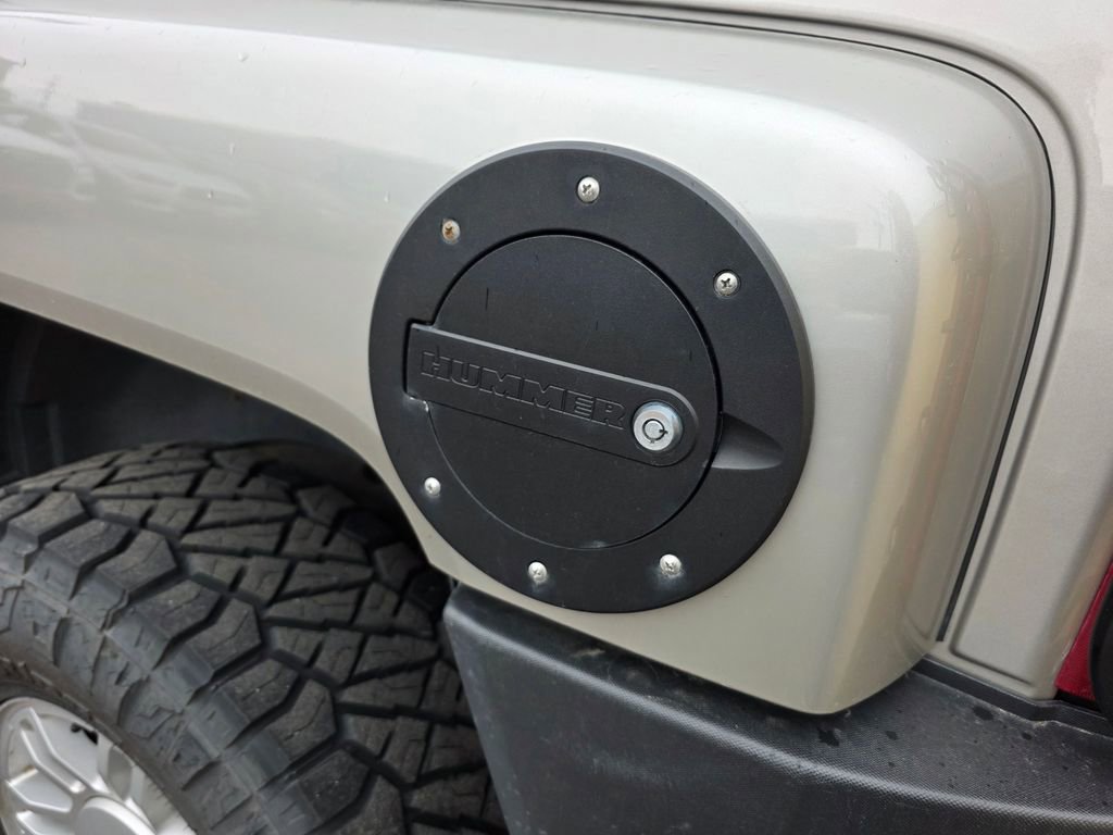 Used 2009 HUMMER H3 AWD/4WD image 13