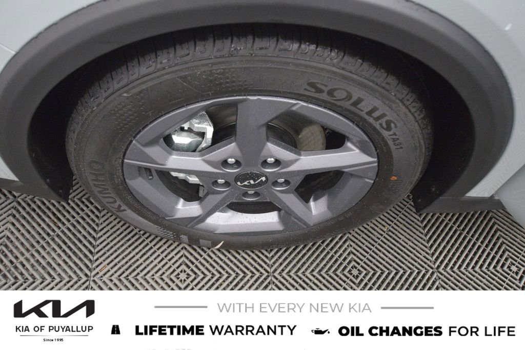 New 2025 Kia K4 LXS image 21
