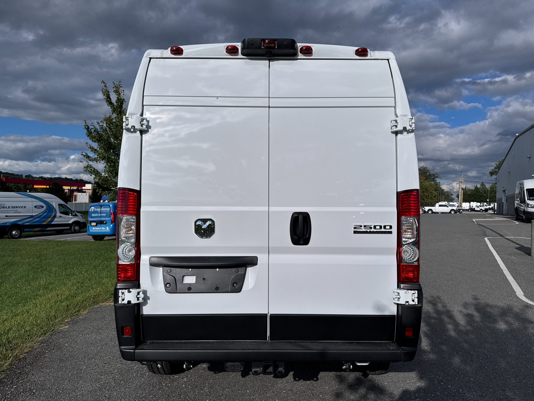 New 2026 RAM ProMaster 2500 w/ Convenience Group FWD image 11
