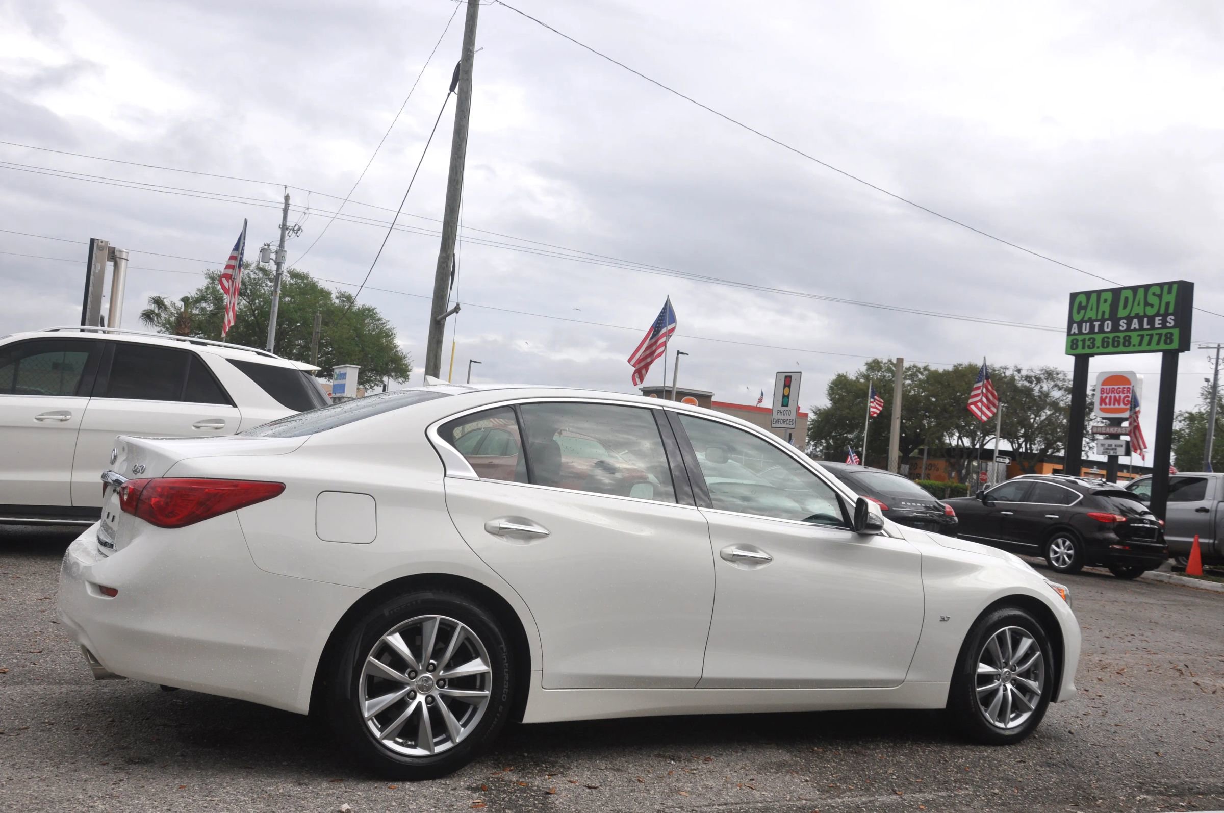 Used 2014 INFINITI Q50 Premium w/ Navigation Package image 17