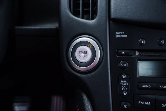 Used 2010 Nissan 370Z Touring w/ Sport Pkg RWD image 17