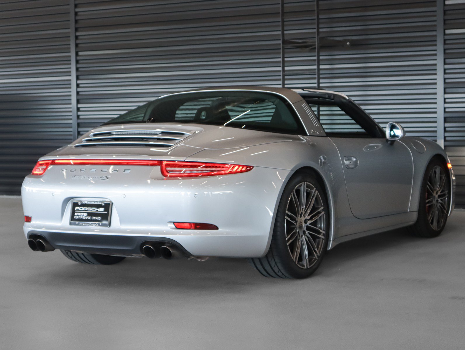Used 2015 Porsche 911 Targa 4S AWD/4WD image 10