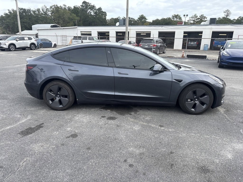 Used 2023 Tesla Model 3 Standard Range image 3